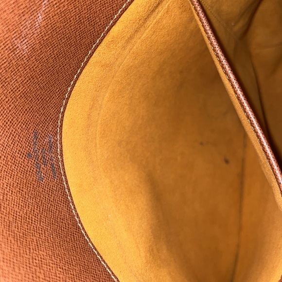 Louis Vuitton Monogram Musette GM - Picture 4 of 7